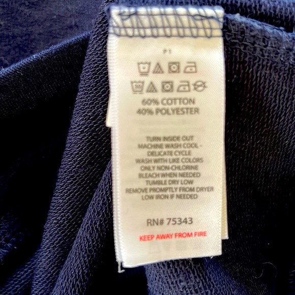 Tommy Bahama navy size 14-16 1/4 zip top in excellent condition. - Picture 4 of 4